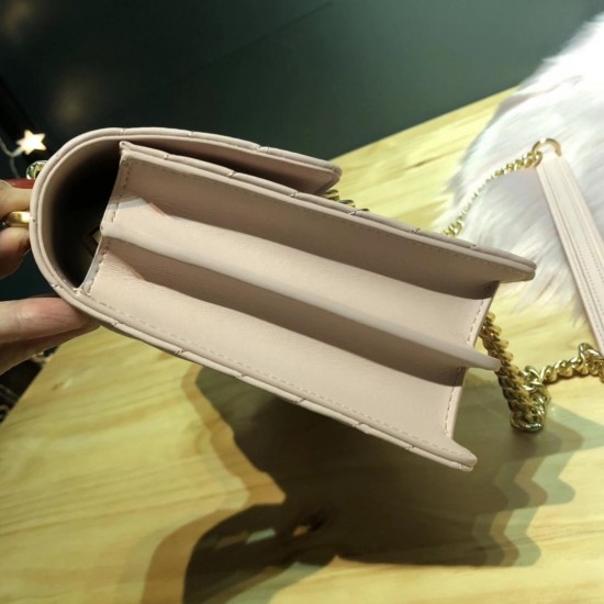 Pinko Bags Top Quality
27*17*8cm Pinko Bags Top Quality
27*17*8cm