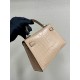 Hermes Bags Top Quality Minikelly 二代
19cm $220 Hermes Bags Top Quality Minikelly 二代
19cm $220