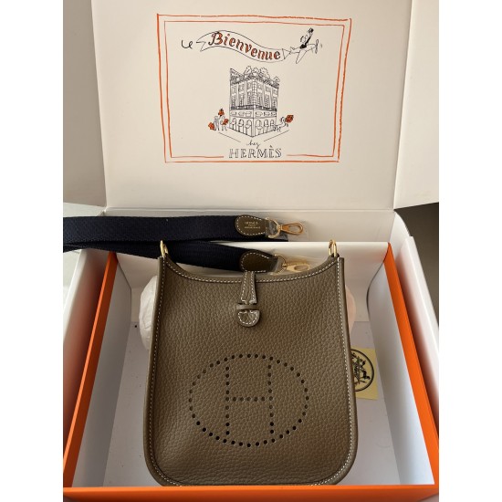 Hermes Bags Top Quality Evelyne 17cm
Hermes Bags Top Quality Evelyne 17cm
