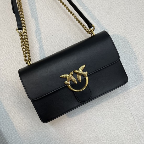 Pinko Bags Top Quality
27*17*8cm Pinko Bags Top Quality
27*17*8cm