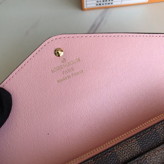 LV Bags High Quality Flip Wallet
LV Bags High Quality Flip Wallet