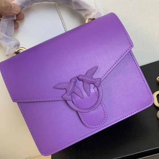 Pinko Bags Top Quality
27*17*8cm Pinko Bags Top Quality
27*17*8cm