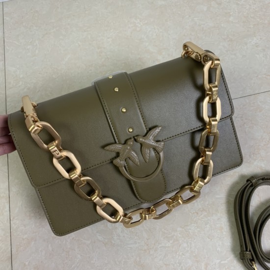 Pinko Bags Top Quality
27*17*8cm Pinko Bags Top Quality
27*17*8cm