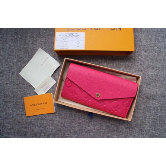 LV Bags High Quality Flip Wallet
LV Bags High Quality Flip Wallet