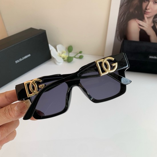 DG Glasses