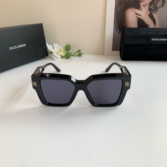 DG Glasses
