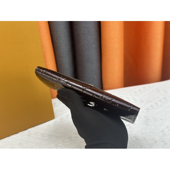 LV Bags High Quality Flip Wallet
