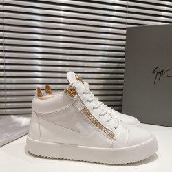 CL Shoes Casual shoes

 Top Quality