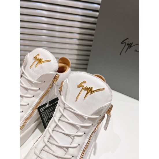 CL Shoes Casual shoes
Top Quality CL Shoes Casual shoes
Top Quality