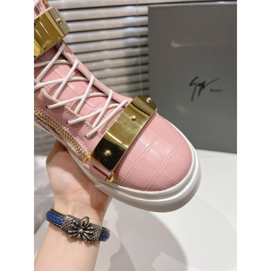 CL Shoes Casual shoes
Top Quality CL Shoes Casual shoes
Top Quality