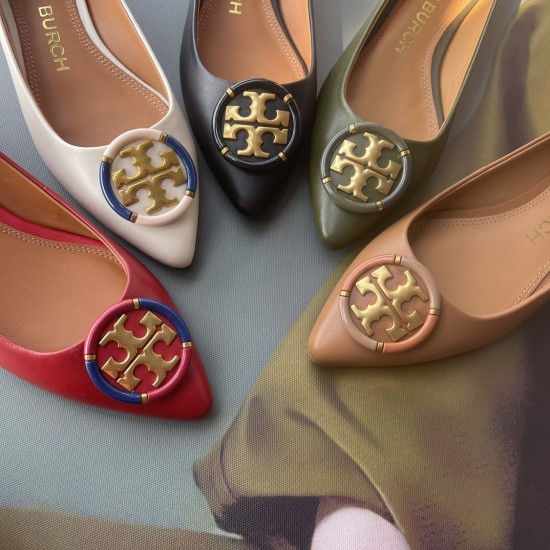 Tory Burch Shoes High Quality
Nude shoes
Tory Burch Shoes High Quality
Nude shoes