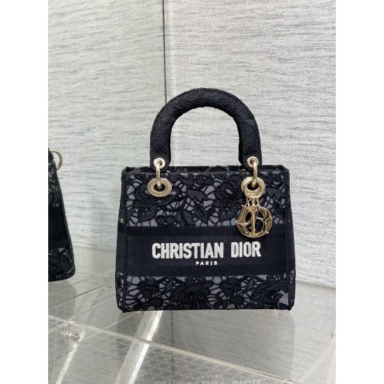Dior Bags Top Quality
Five Grid Dior Bags Top Quality
Five Grid