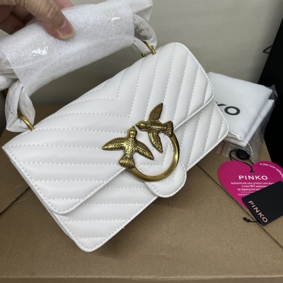 Pinko Bags Top Quality
21x13x6 Pinko Bags Top Quality
21x13x6