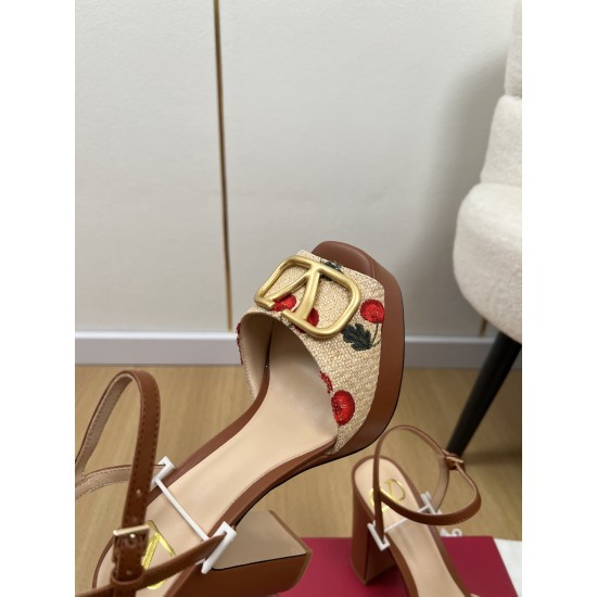 Valentino Shoes Top Quality Valentino Shoes Top Quality