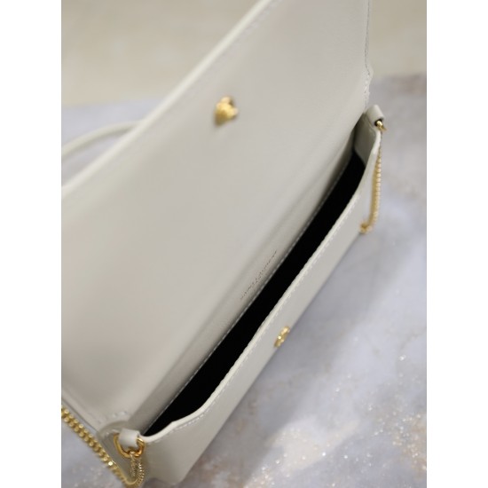 YSL Bags Top Quality
18x11x2cm YSL Bags Top Quality
18x11x2cm