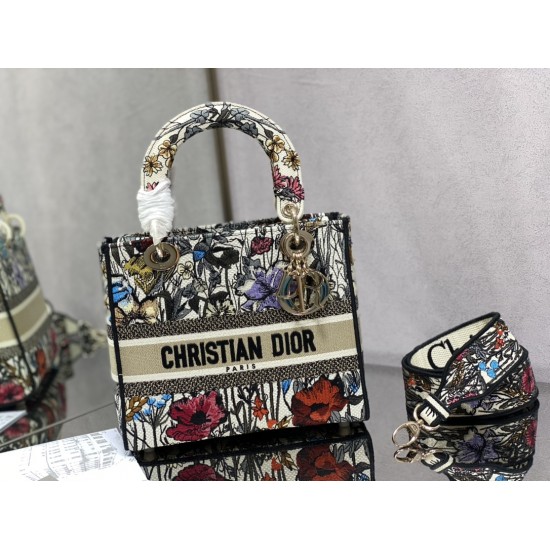 Dior Bags Top Quality
Five Grid Dior Bags Top Quality
Five Grid