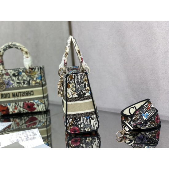 Dior Bags Top Quality
Five Grid Dior Bags Top Quality
Five Grid