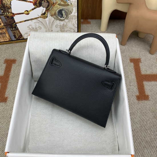 Hermes Bags Top Quality Minikelly 二代
19cm $220 Hermes Bags Top Quality Minikelly 二代
19cm $220