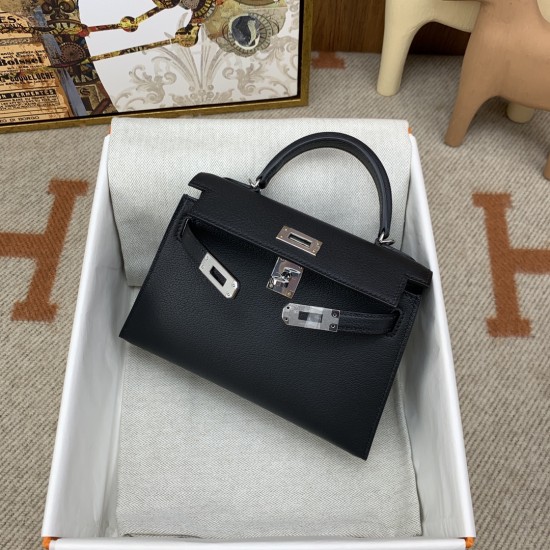 Hermes Bags Top Quality Minikelly 二代
19cm $220 Hermes Bags Top Quality Minikelly 二代
19cm $220