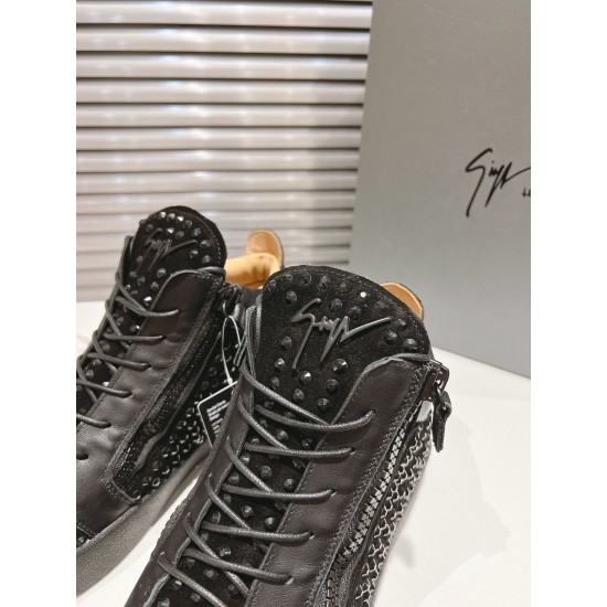 CL Shoes Casual shoes
Top Quality CL Shoes Casual shoes
Top Quality