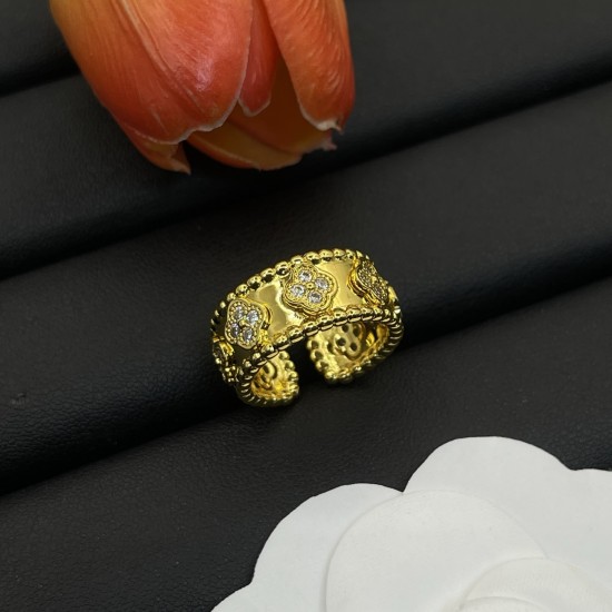 Van Cleef Jewelry High Quality Van Cleef Jewelry High Quality