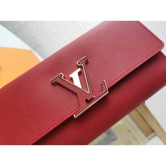 LV Bags High Quality Flip Wallet
LV Bags High Quality Flip Wallet