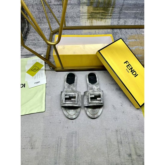Fendi Shoes Top Quality
35-42 Fendi Shoes Top Quality
35-42