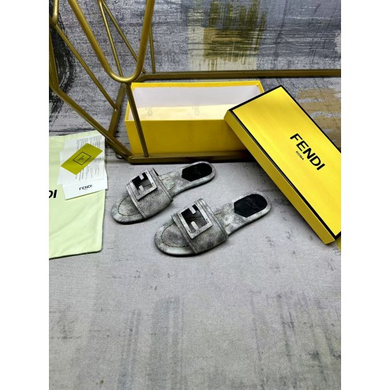 Fendi Shoes Top Quality
35-42 Fendi Shoes Top Quality
35-42