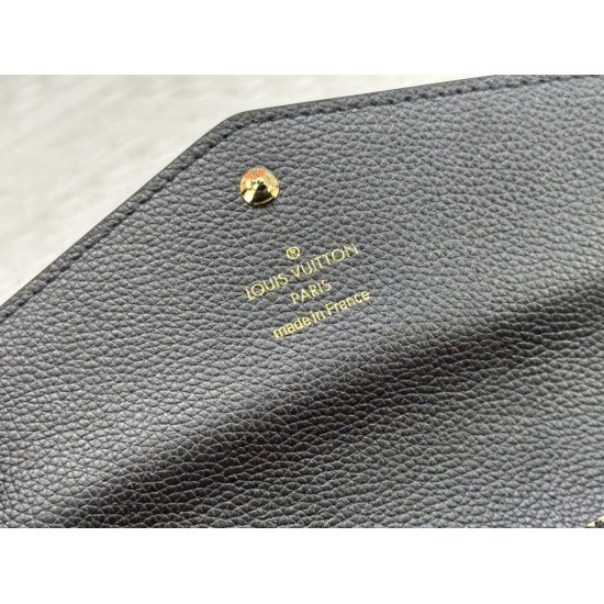 LV Bags High Quality Flip Wallet
LV Bags High Quality Flip Wallet
