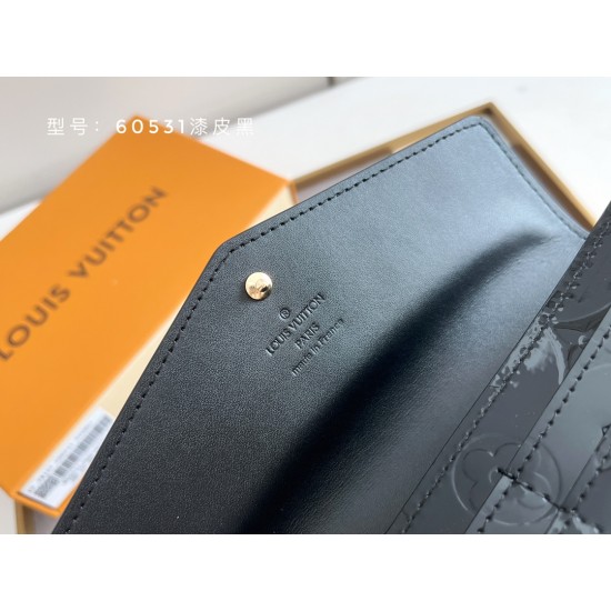 LV Bags High Quality Flip Wallet
LV Bags High Quality Flip Wallet
