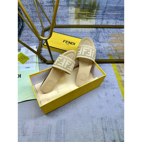 Fendi Shoes Top Quality
35-42 Fendi Shoes Top Quality
35-42