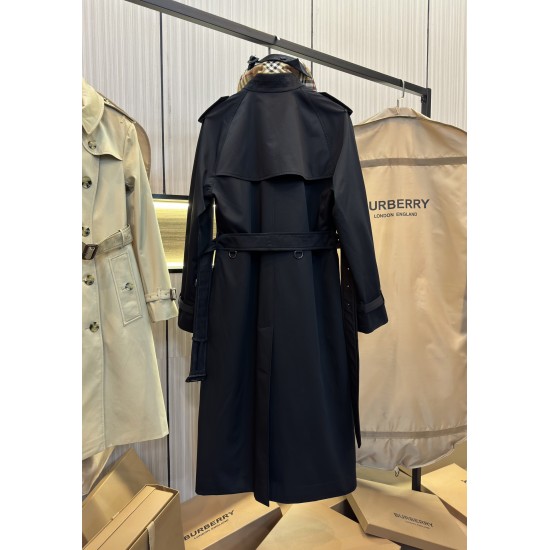 Burberry coat
uk4,6,8,10,12 Burberry coat
uk4,6,8,10,12