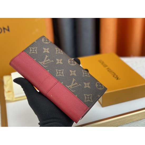 LV Bags High Quality Flip Wallet
LV Bags High Quality Flip Wallet