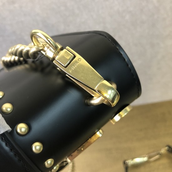 Pinko Bags Top Quality
21x13x6 Pinko Bags Top Quality
21x13x6