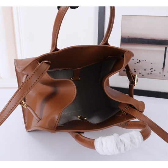 The Row Bags Top Quality
Small:26.20.18
Big:38.26.23 The Row Bags Top Quality
Small:26.20.18
Big:38.26.23