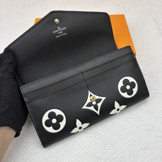 LV Bags High Quality Flip Wallet
