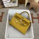 Hermes Bags Top Quality Minikelly 二代
19cm $220 Hermes Bags Top Quality Minikelly 二代
19cm $220