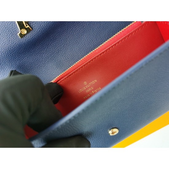 LV Bags High Quality Flip Wallet
LV Bags High Quality Flip Wallet