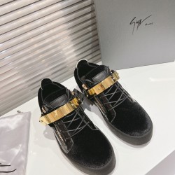 CL Shoes Casual shoes

 Top Quality