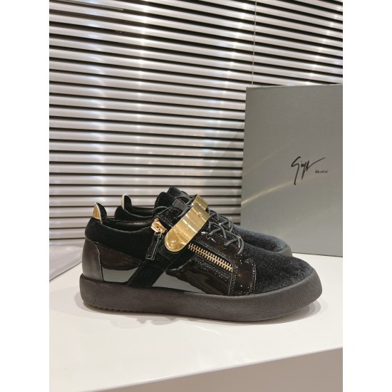 CL Shoes Casual shoes
Top Quality CL Shoes Casual shoes
Top Quality