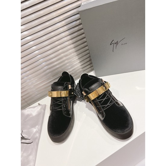 CL Shoes Casual shoes
Top Quality CL Shoes Casual shoes
Top Quality