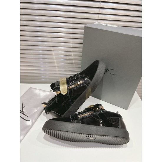 CL Shoes Casual shoes
Top Quality CL Shoes Casual shoes
Top Quality