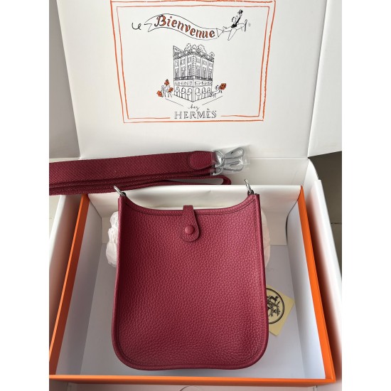Hermes Bags Top Quality Evelyne 17cm
Hermes Bags Top Quality Evelyne 17cm