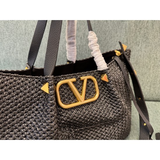 Valentino Bags Top Quality
35/25/17cm Valentino Bags Top Quality
35/25/17cm
