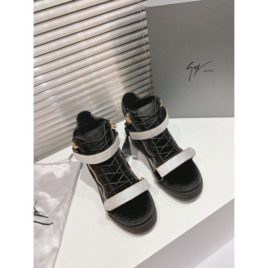 CL Shoes Casual shoes
Top Quality CL Shoes Casual shoes
Top Quality
