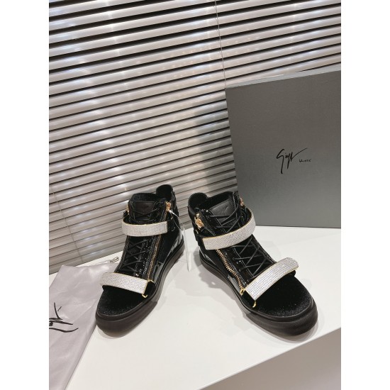 CL Shoes Casual shoes
Top Quality CL Shoes Casual shoes
Top Quality
