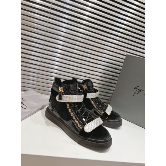 CL Shoes Casual shoes
Top Quality CL Shoes Casual shoes
Top Quality