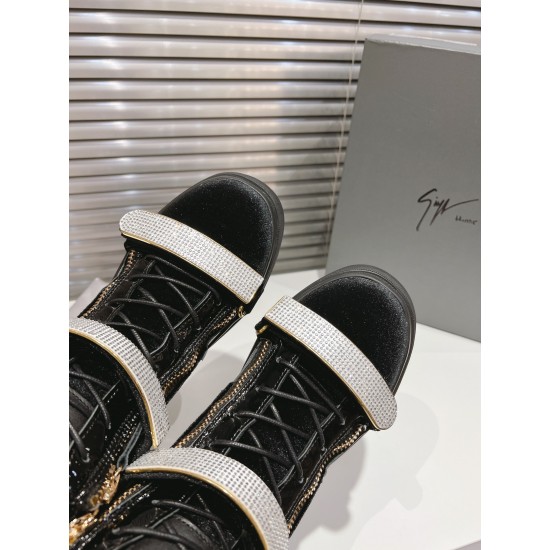 CL Shoes Casual shoes
Top Quality CL Shoes Casual shoes
Top Quality