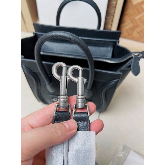 Celine Bags Top Quality
Small size 20 * 20 * 8cm
Medium size 26 * 26 * 13cm
Large size 30 * 30 * 15cm Celine Bags Top Quality
Small size 20 * 20 * 8cm
Medium size 26 * 26 * 13cm
Large size 30 * 30 * 15cm