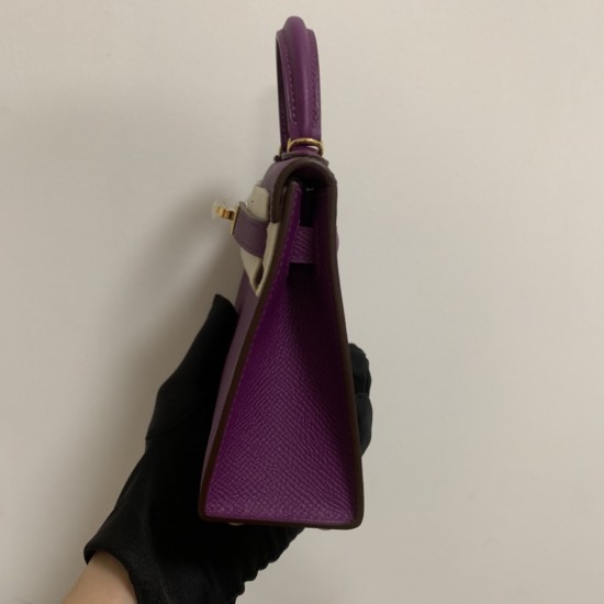 Hermes Bags Top Quality Minikelly 二代
19cm $220 Hermes Bags Top Quality Minikelly 二代
19cm $220
